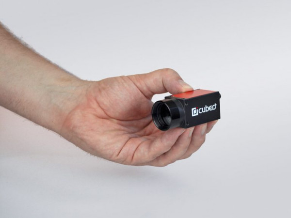 ULTRIS 5 - Hyperspectral Video Camera - Imagen 2
